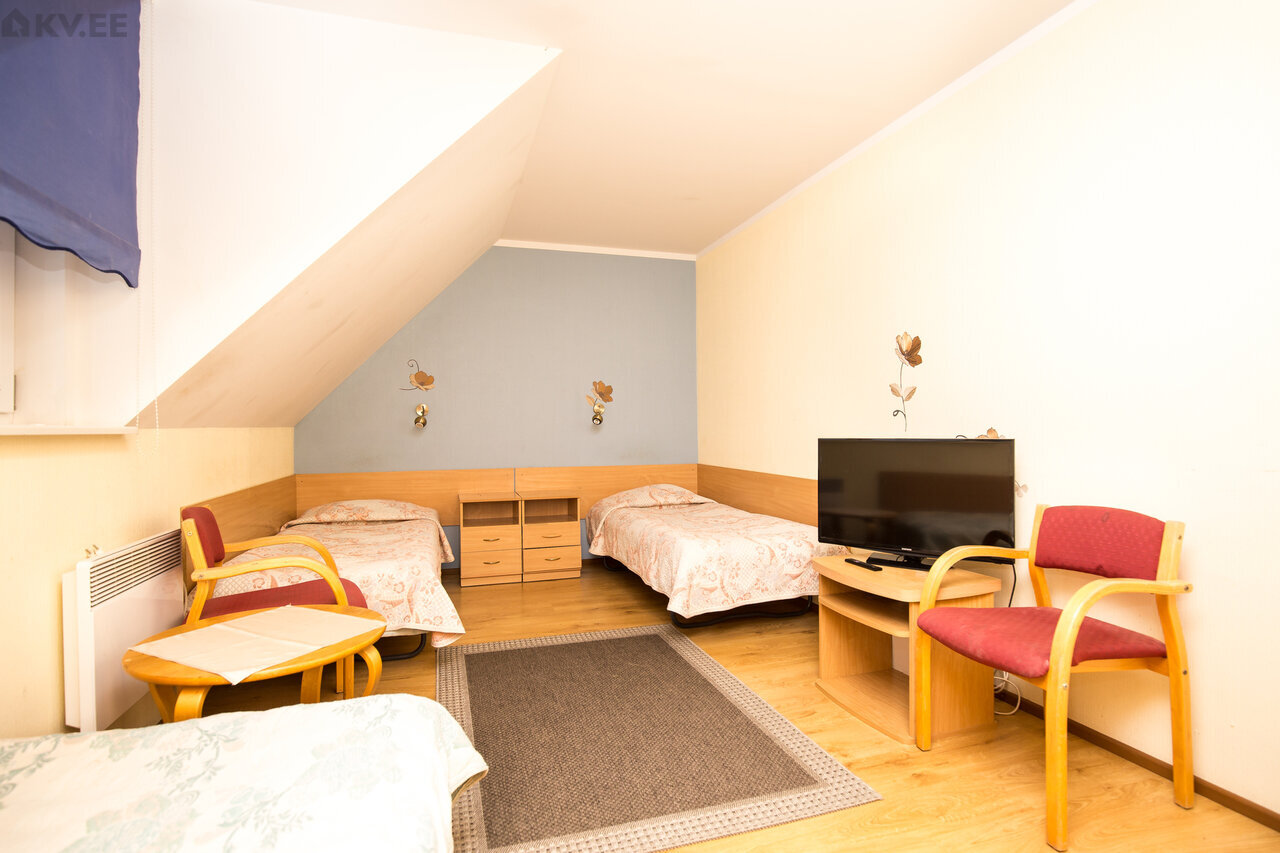 Heleni Pansionaat katusetuba